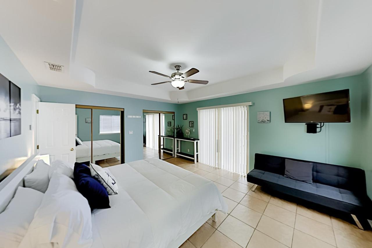 Island Escape & Huisache Townhome South Padre Island Buitenkant foto